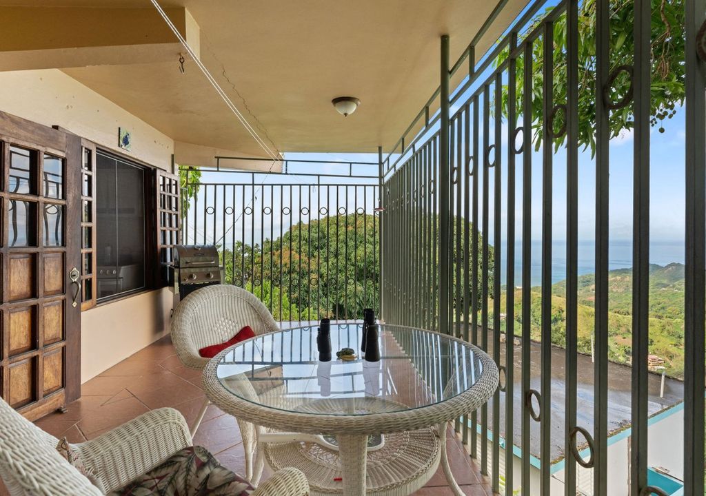 Bo Atalaya- Carr 411 K5 H5 Sect La Bandera Rincon 00677 PR