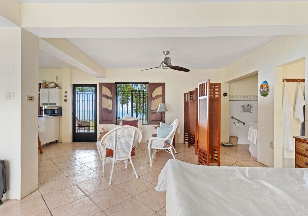 Bo Atalaya- Carr 411 K5 H5 Sect La Bandera Rincon 00677 PR