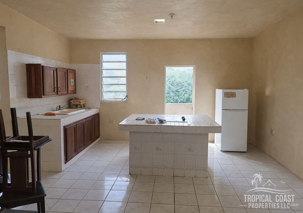 Carr 153, Km 12.0 Sector Pedro García Ward, Coamo Coamo 00769 PR