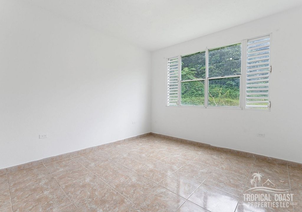 #4, Urb. Brisas Del Bosque Cayey 00736 PR