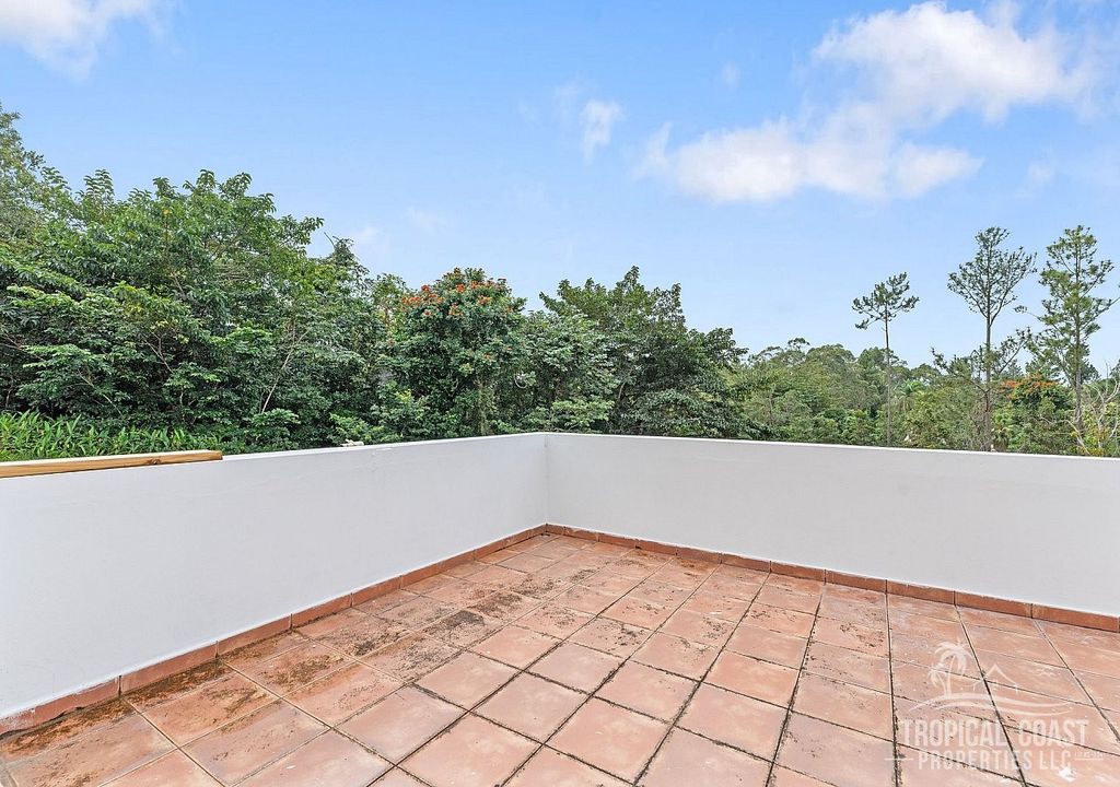 #4, Urb. Brisas Del Bosque Cayey 00736 PR