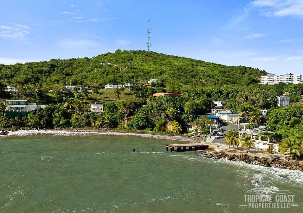 Sector Playa- Carr 760 Km 3.3 Maunabo 00707 PR