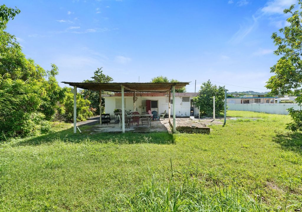Bo Stella- 3096 Calle 7 Rincon 00677 PR
