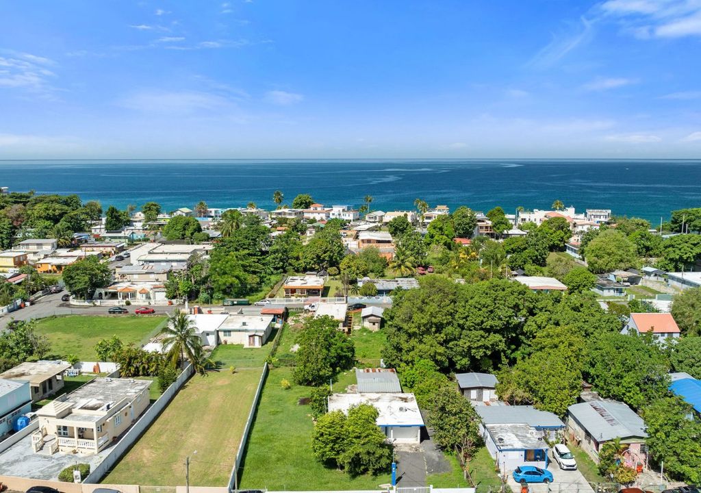 Bo Stella- 3096 Calle 7 Rincon 00677 PR