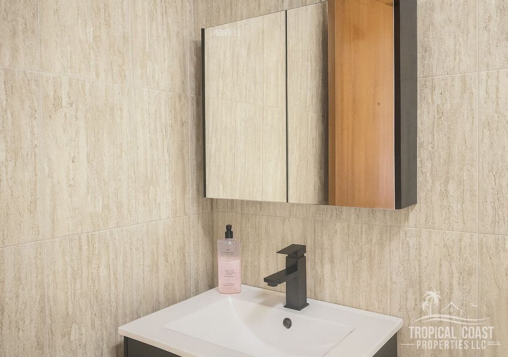 Apt #1, Condo Del Sol- Carr 115 Km 11.0 Rincon 00677 PR