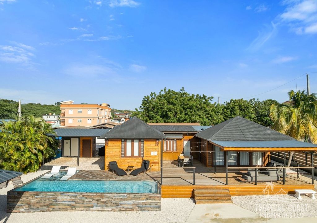 Villa Fali- Carr 3301 Km 2.6, Cabo Rojo - 25