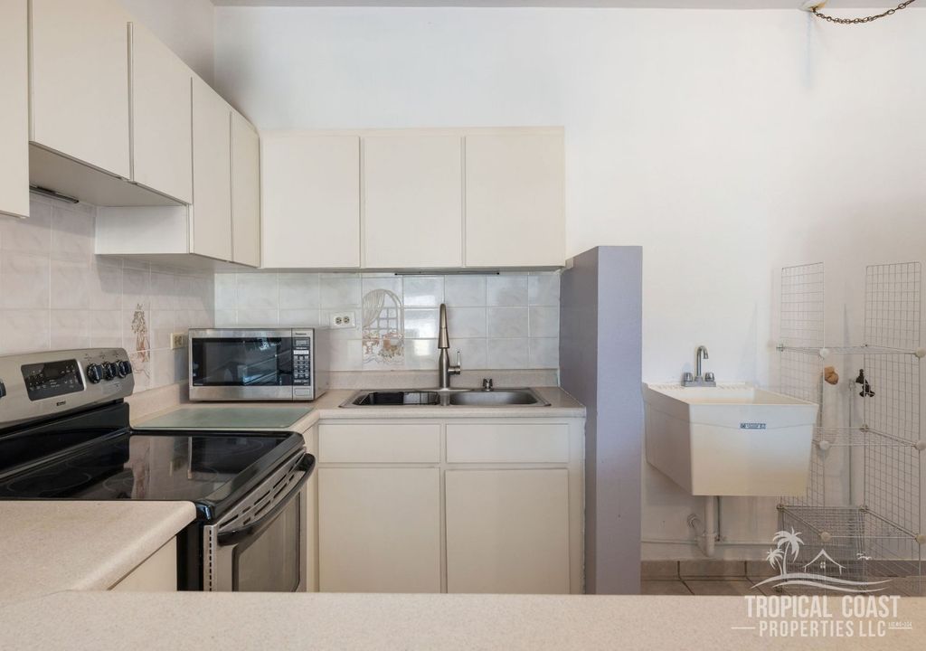 Calvache Apts, A-6, Carr 411, Km 2.2, Bo. Calvache Rincon 00677 PR