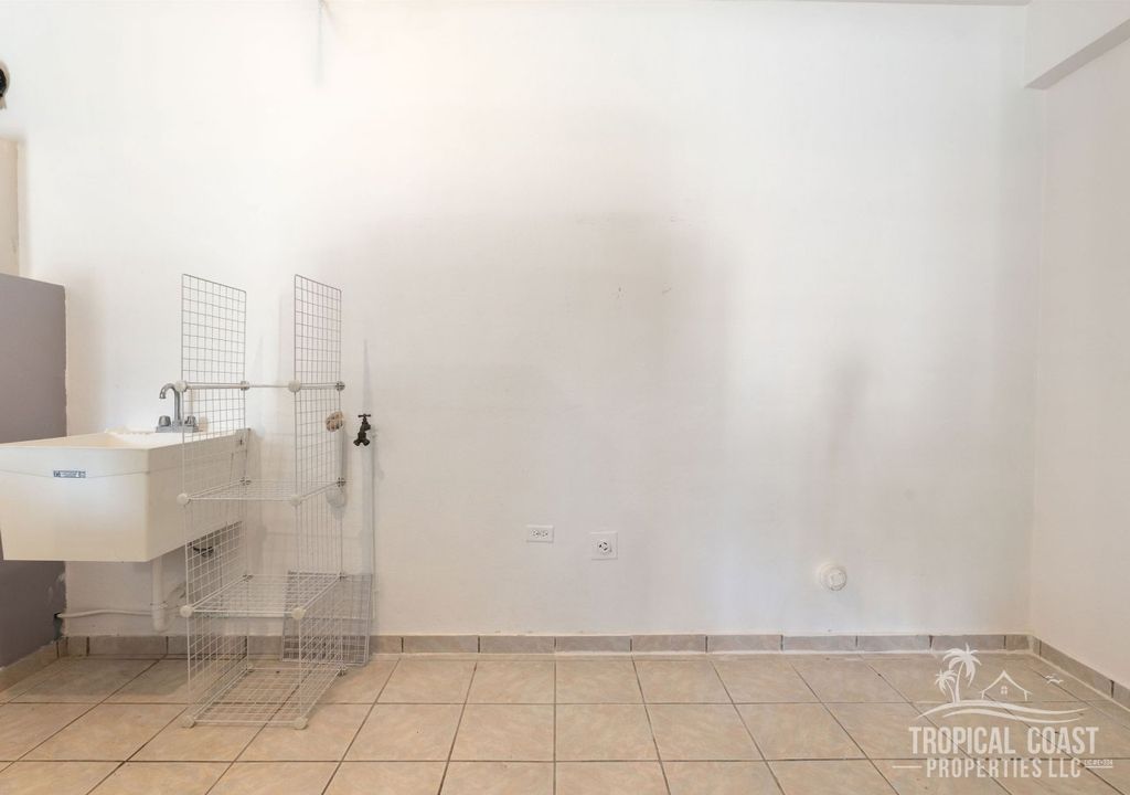 Calvache Apts, A-6, Carr 411, Km 2.2, Bo. Calvache Rincon 00677 PR