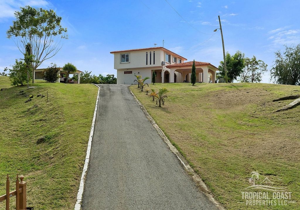 Bo Calvache- Carr 115 Km 9.9 Rincon 00677 PR
