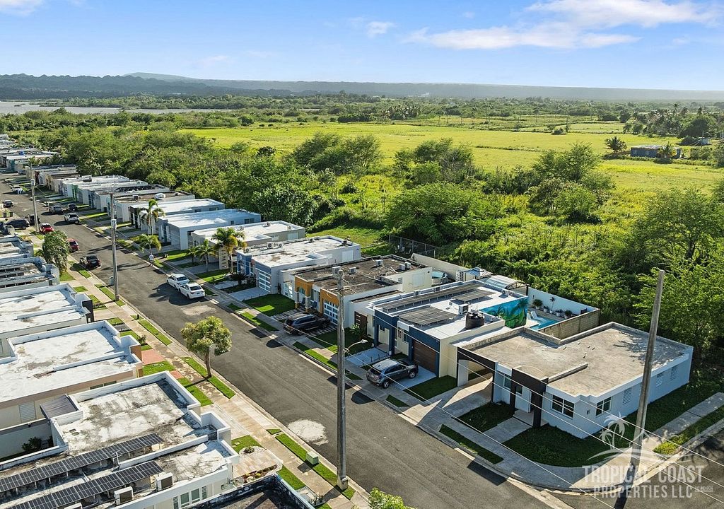 Urb Costa Del Mar Calle 1 Lote 45, Arecibo - 25