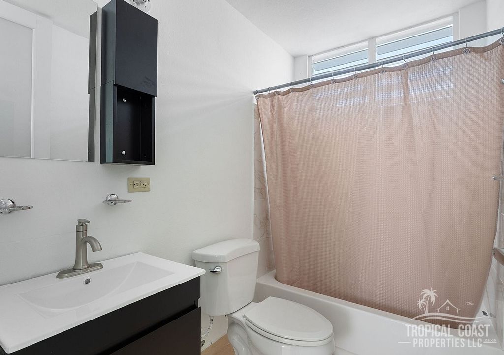 Urb Costa Del Mar Calle 1 Lote 45, Arecibo - 12