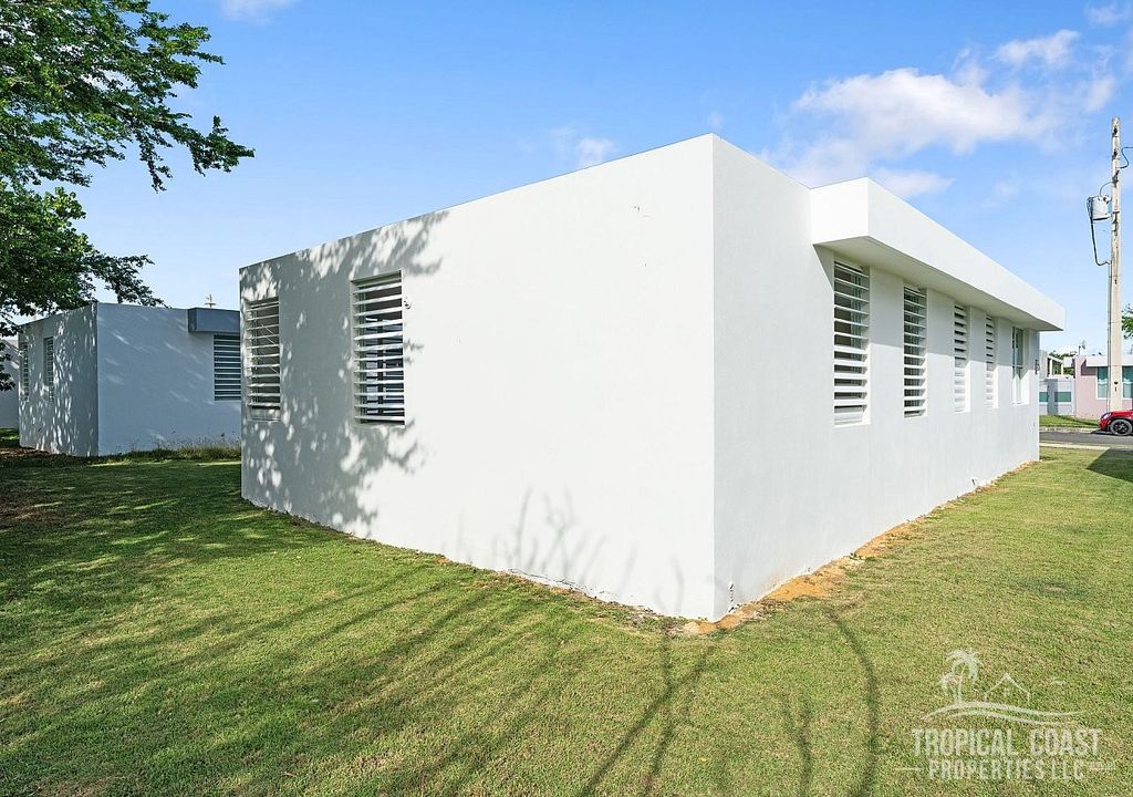 Urb Costa Del Mar Calle 1 Lote 45, Arecibo - 26