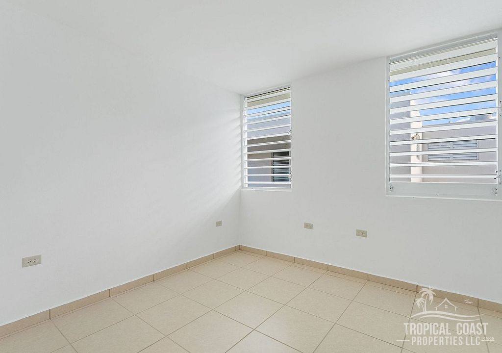 Urb Costa Del Mar Calle 1 Lote 45, Arecibo - 11