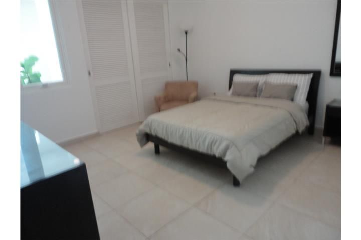 Calle Turquoise Vega Alta 00692 PR