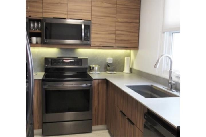 4327 Av. Isla Verde Carolina 00979 PR