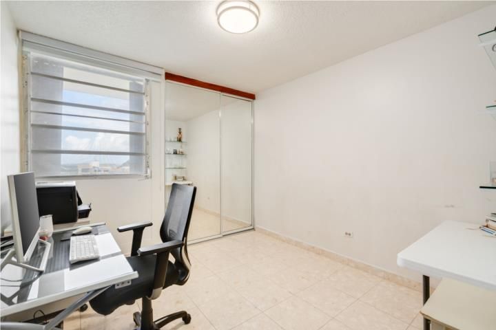 Guaynabo Guaynabo 00934 PR