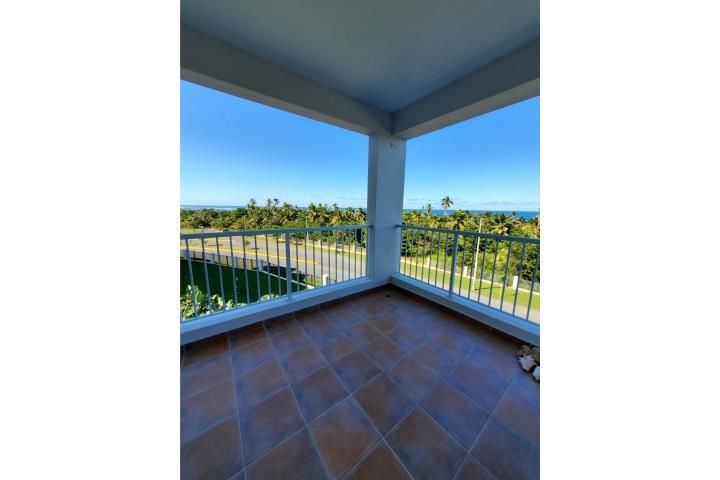 Calle Turquoise Vega Alta 00692 PR