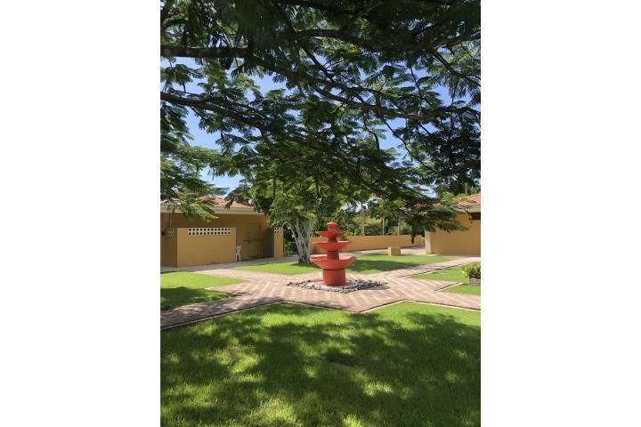 La Muda Guaynabo 00971 PR