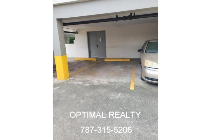 1261 2736 Av. Luis Vigoreaux Guaynabo 00966 PR