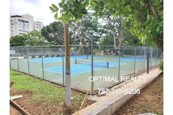 1261 2736 Av. Luis Vigoreaux Guaynabo 00966 PR
