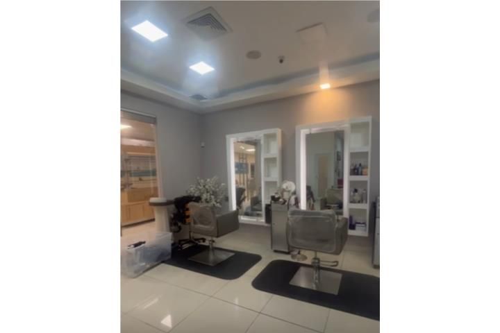 400 C. Betances Caguas 00725 PR