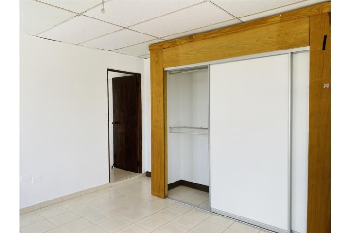 Muñoz Rivera Guaynabo 00969 PR