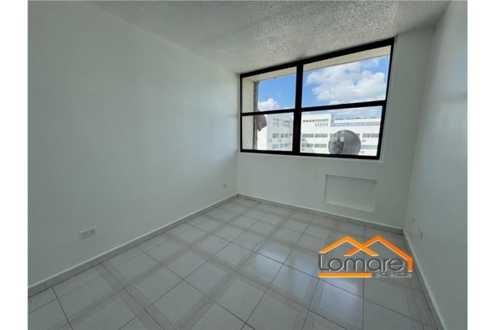 74 Cll Santa Cruz Bayamon 00961 PR