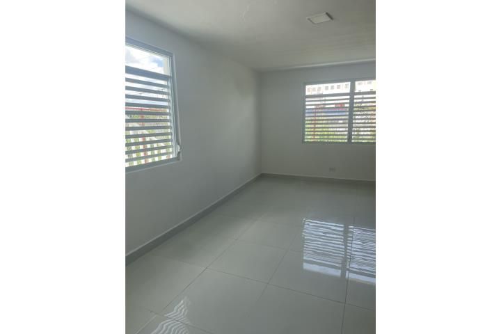 Mariolga Caguas 00725 PR
