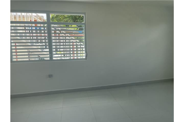 Mariolga Caguas 00725 PR