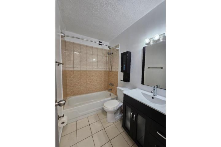 80 C. Caribe Guaynabo 00959 PR
