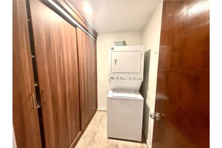 49 C. Benjamín Gómez Rincon 00677 PR