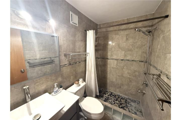 49 C. Benjamín Gómez Rincon 00677 PR