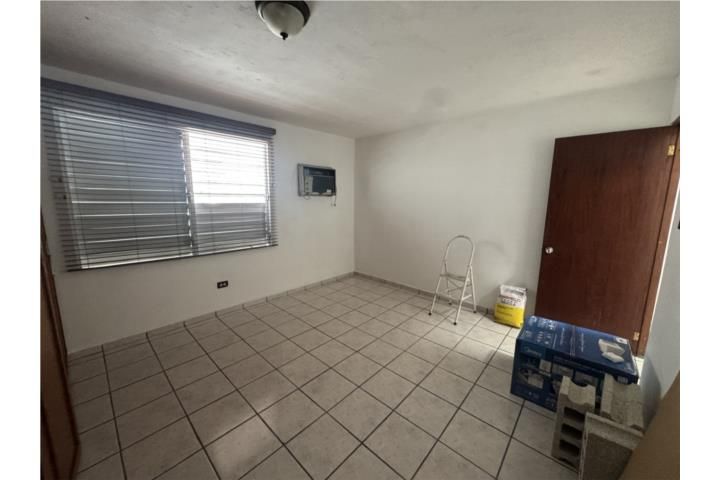 Vega Alta Vega Alta 00692 PR