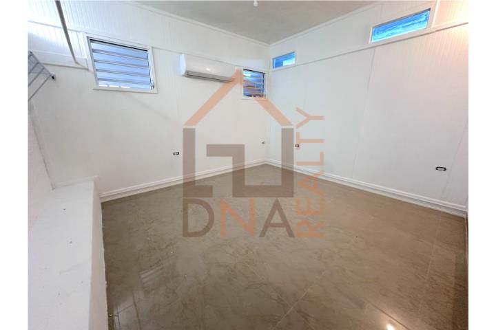 Flamingo Hills Bayamon 00956 PR