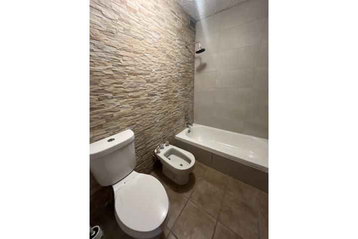 Cv2g+9w8 Guaynabo 00966 PR