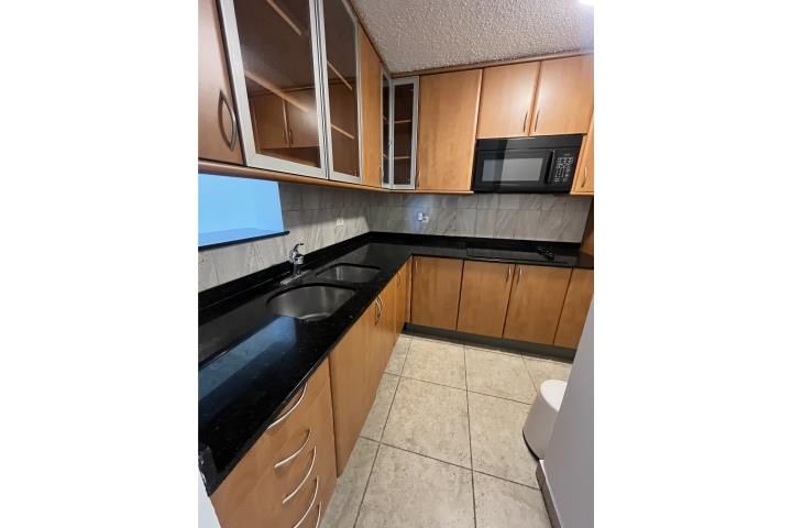 Cv2g+9w8 Guaynabo 00966 PR