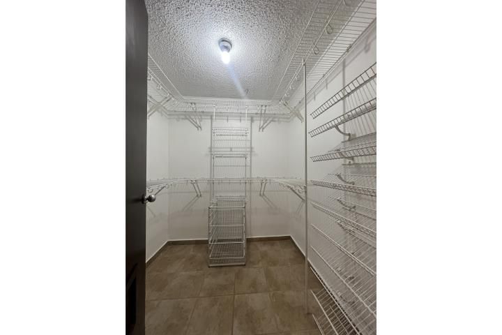 Cv2g+9w8 Guaynabo 00966 PR