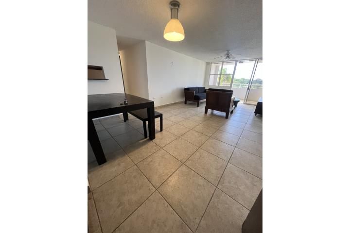 Cv2g+9w8 Guaynabo 00966 PR
