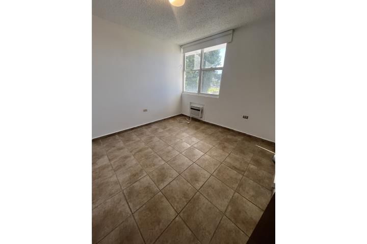 Cv2g+9w8 Guaynabo 00966 PR