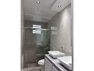 100 Av. San Patricio Guaynabo 00968 PR