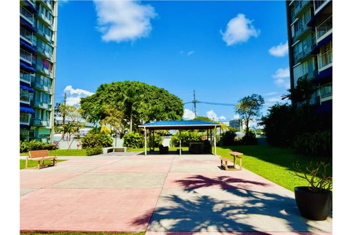 Cv2r+3g8 Guaynabo 00966 PR