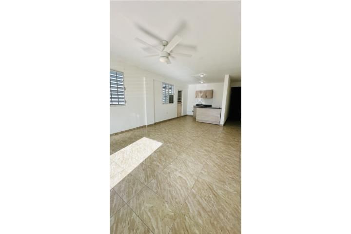 Santa Juanita Bayamon 00956 PR