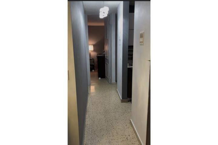 D5 Cll Ébano Guaynabo 00968 PR