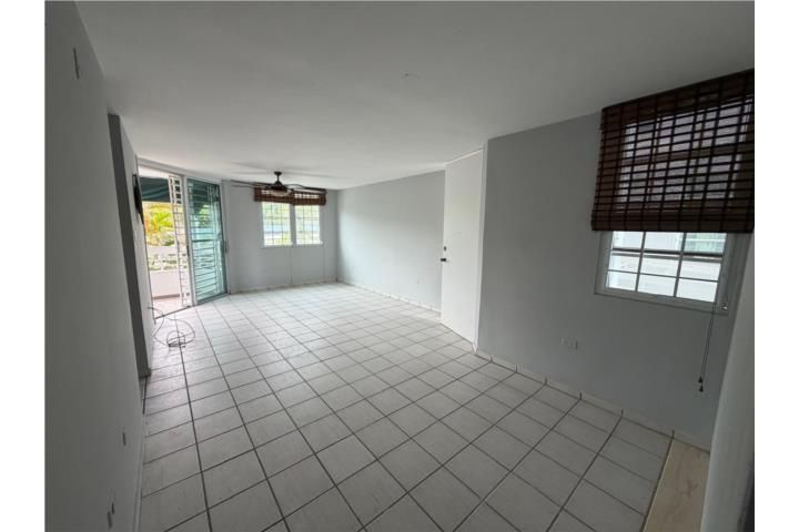 Av. Juan Carlos De Borbón Guaynabo 00969 PR