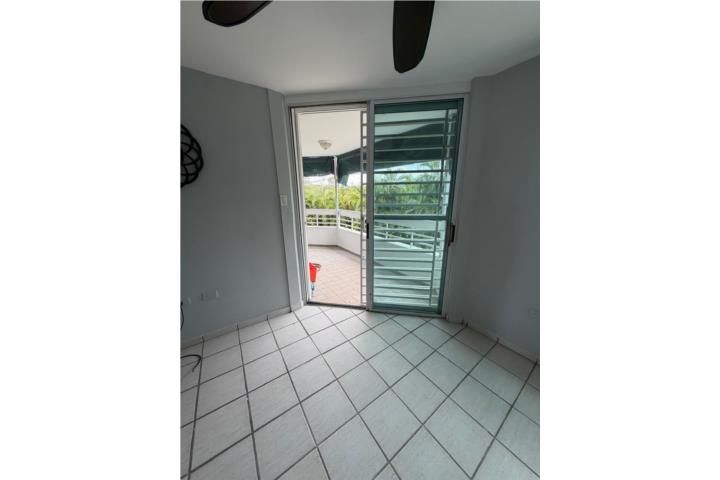 Av. Juan Carlos De Borbón Guaynabo 00969 PR