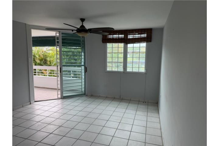 Av. Juan Carlos De Borbón Guaynabo 00969 PR
