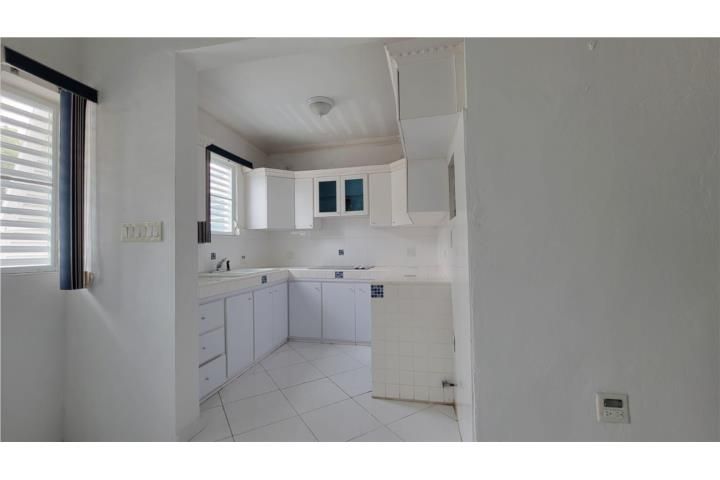 Mariani Ponce 00717 PR