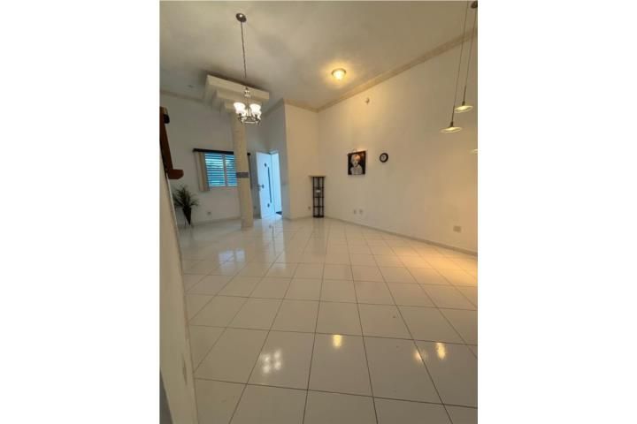Mariani Ponce 00717 PR