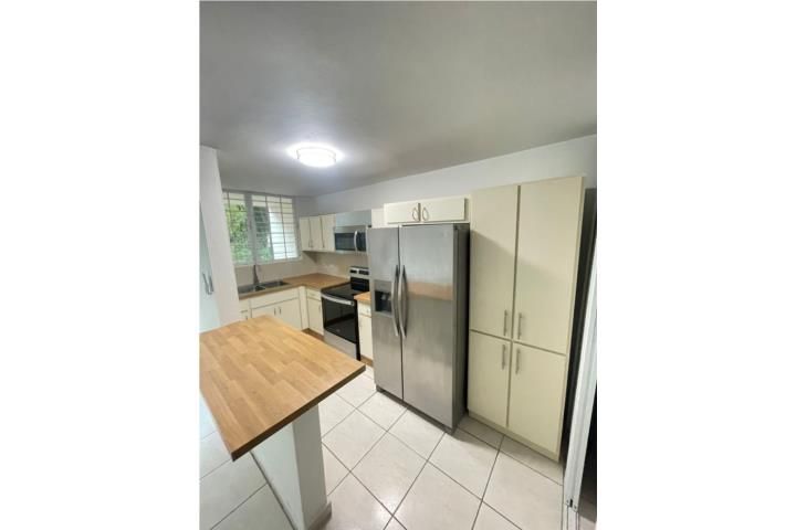 9vrg+g83 Guaynabo 00966 PR