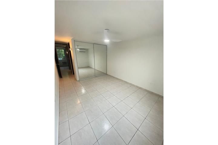 9vrg+g83 Guaynabo 00966 PR